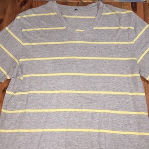 {Old Navy} Men’s Short Sleeve T Shirt